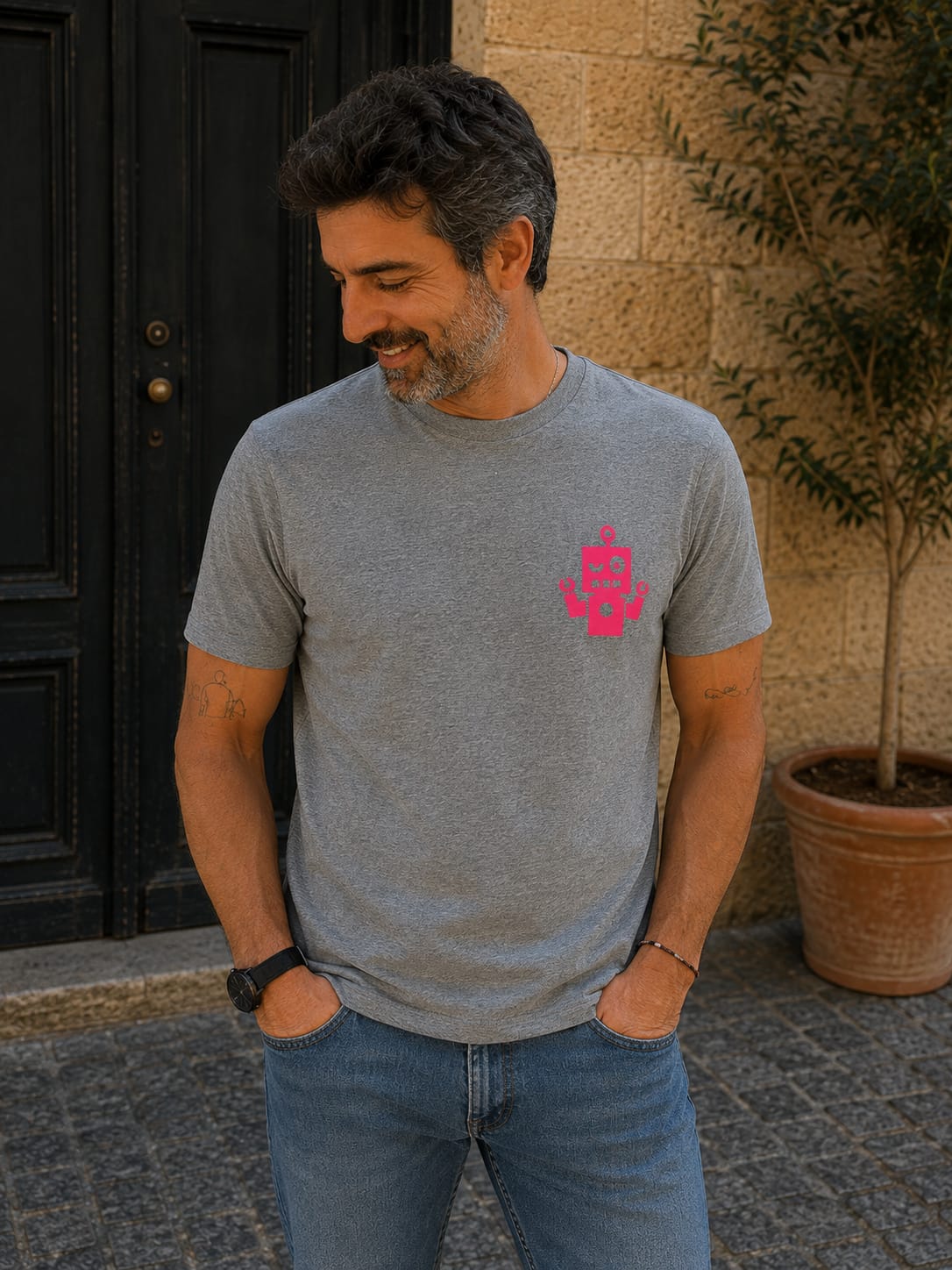Camiseta Gris- logo rosa